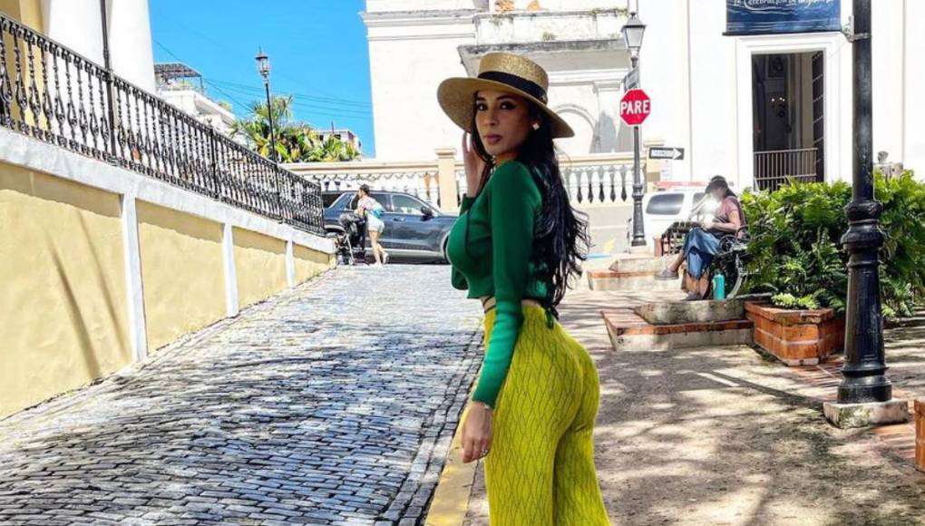 joselinnsilver es la cuenta de Instagram de la hermosa modelo hondureña. 