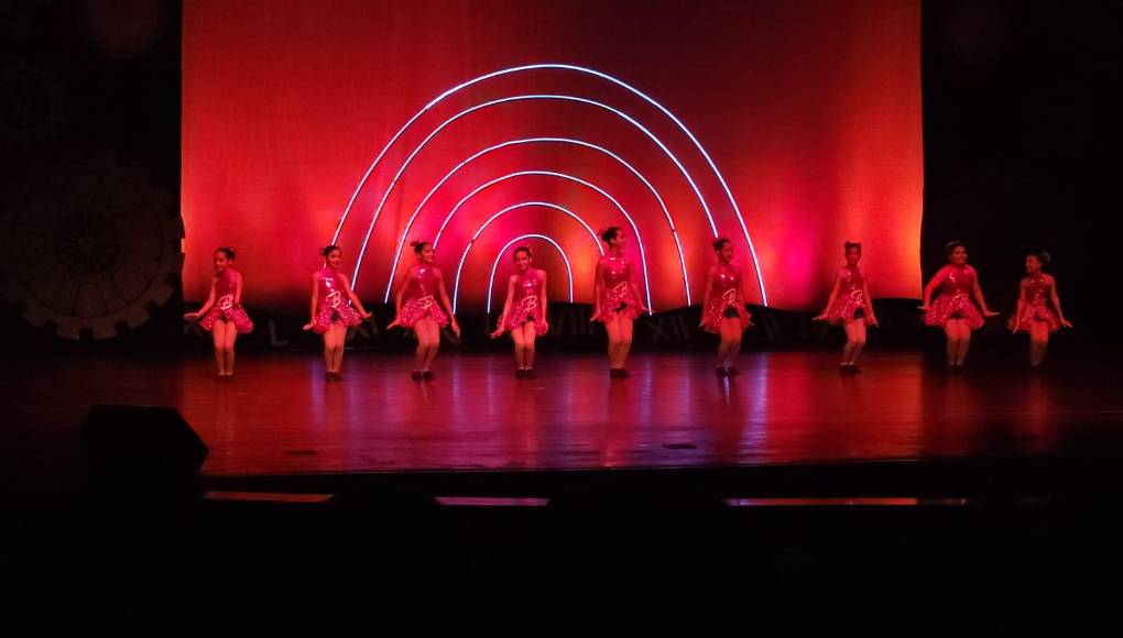 Ballet, tap y jazz en las presentaciones de la aclamada Academia de Bellas Artes