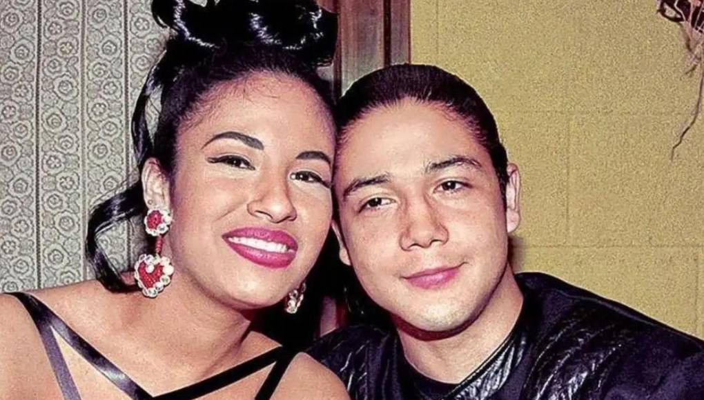Selena Quintanilla mejor conocida como “La Reina del Tex-Mex” nació el 16 de abril de 1971. Hoy es recordada en el mundo por sus grandes éxitos: “La carcacha”, “El chico del departamento 5 12”, “Amor prohibido”, “Si una vez”, “Tu robaste mi corazón”, “Bidi Bidi Bom Bom”, “Como la flor”, entre otros.