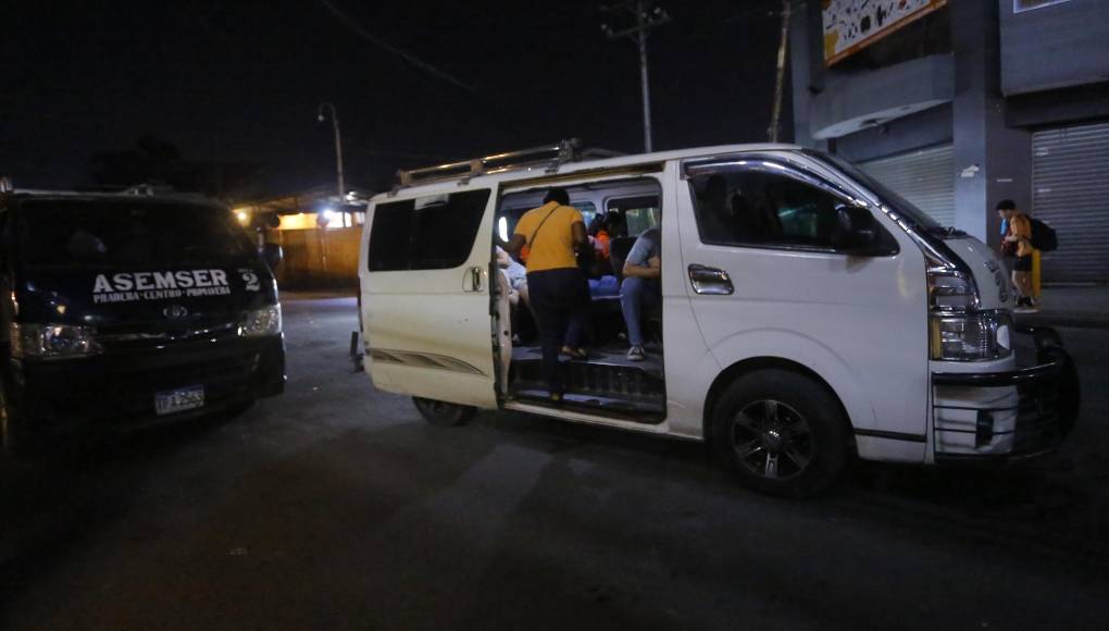 Consultamos en redes sociales de Diario LA PRENSA cómo son afectados los sampedranos, en donde coincidieron que el transporte público nocturno es limitado y los que trabajan en la noche cobran más.