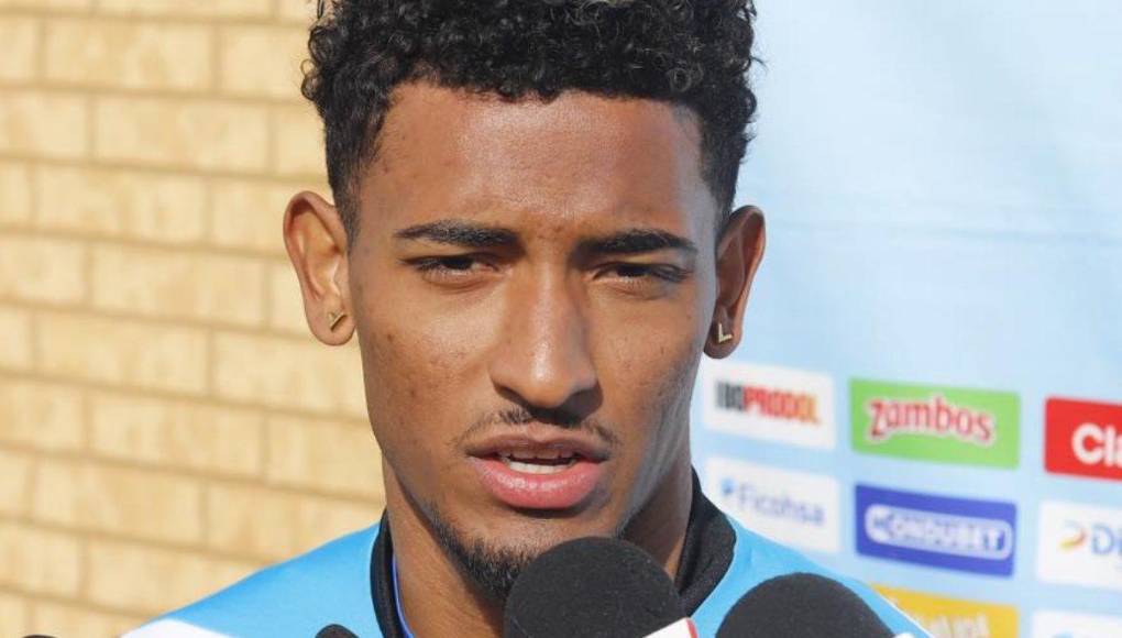 “Keylor es un portero más cuando se viene un clásico Honduras vs Costa Rica y esperamos que cualquiera que juegue en el 11 que lo haga bien y que haga el nombre de Navas a un lado porque necesitamos clasificar a la Copa América”, señaló Douglas Martínez.