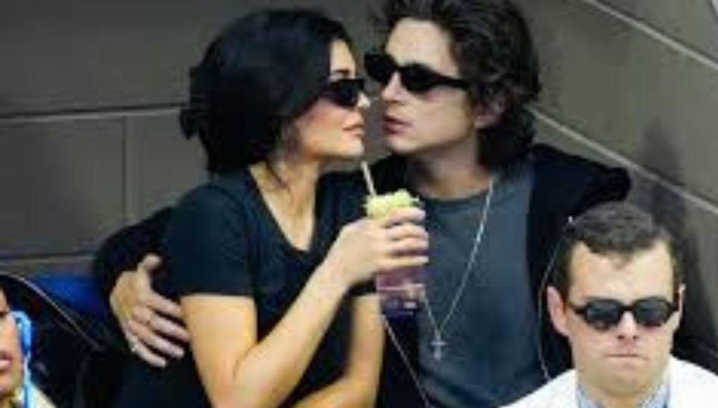 Alquilaron toda la tienda, la cerraron y actuaron como si estuvieran haciendo la compra. Esa fue la escena en la que supuestamente Kylie revela que está embarazada de... Timothée Chalamet.