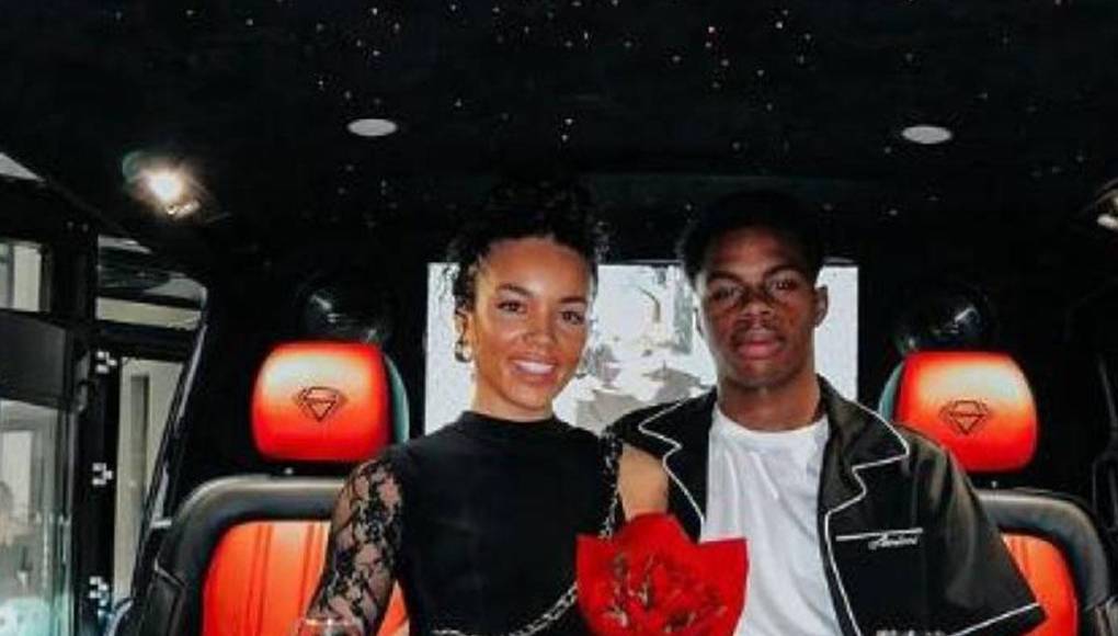 Keyrol Figueroa ha compartido una serie de fotos en sus redes sociales donde aparece junto a su novia. ¿Quién es ella?