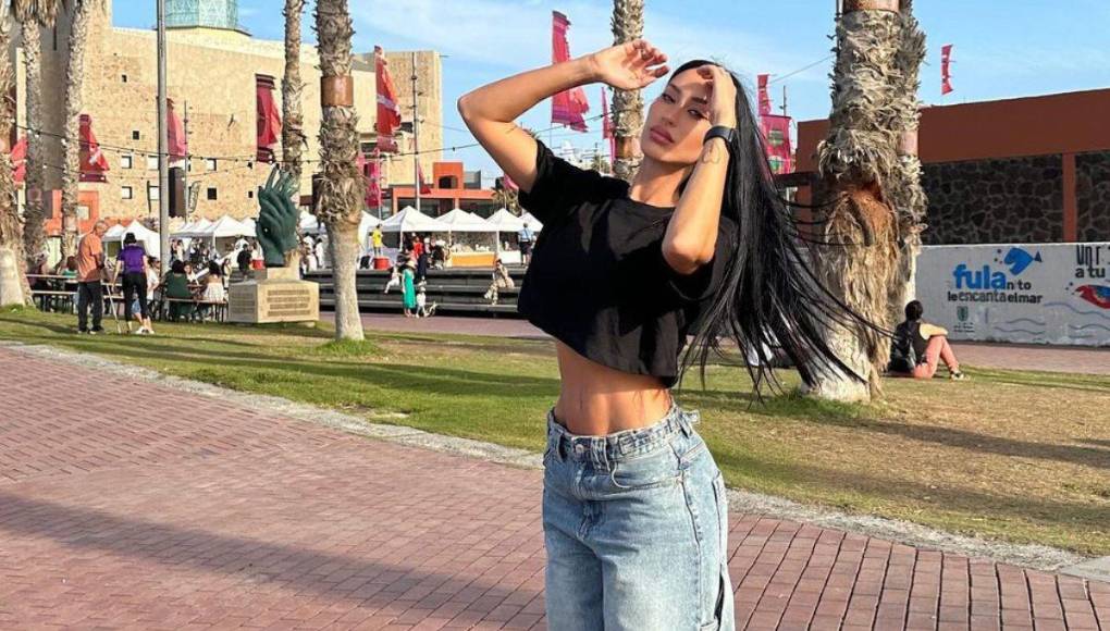 Las imágenes transmitieron la angustia de Aurah, quien gritaba de dolor mientras yacía en el suelo, lo que impactó profundamente a quienes presenciaron el incidente. 