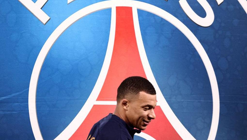 La segunda parte del pacto: una charla en el vestuario en la cual el jugador francés se dirigiría a sus compañeros para cerrar el tema y proponerles remar juntos hacia un objetivo común.