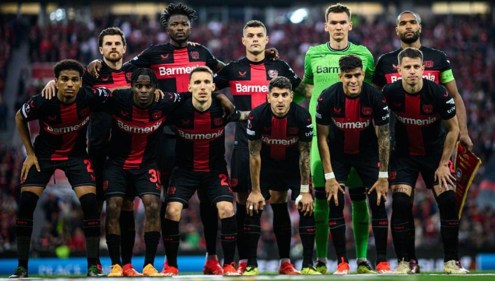 Bayern Leverkusen: Entre los inusuales participantes, tendremos al sorprendente equipo que recién se coronó campeón de la Bundesliga por primera vez.