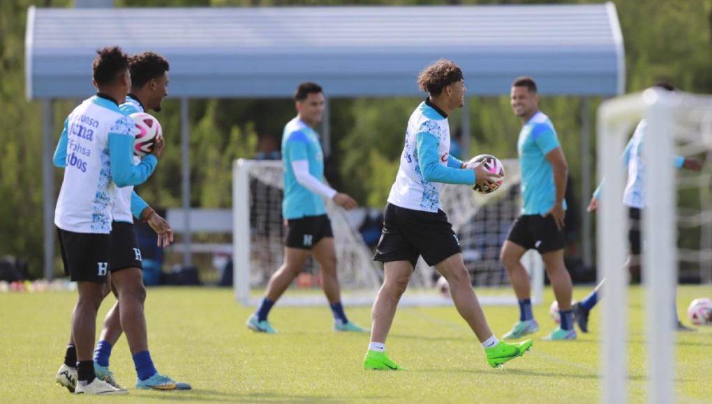 La Selección de Honduras realizó el segundo entrenamiento previo al duelo ante Costa Rica por el boleto de repechaje a la Copa América.