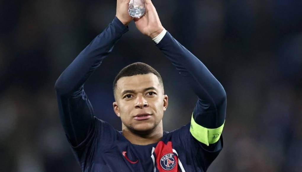 Una final se viene por delante para Kylian Mbappé mientras su futuro sigue siendo discutido .