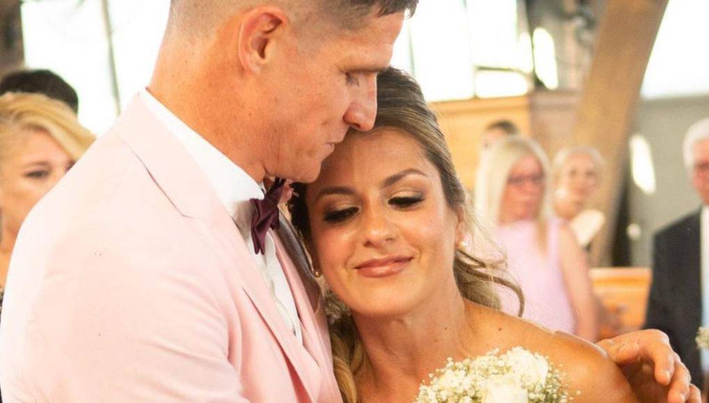 Mediante su cuenta oficial de Instagram, la esposa de Jonathan Rougier habló sobre la convocatoria del portero a la selección de Honduras.