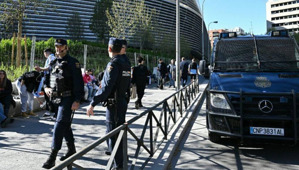 Esta organización yihadista, que ya reivindicó en el pasado atentados en suelo europeo, “ha amenazado los cuartos de final de la Liga de Campeones” a través de sus canales de comunicación, indicó a la AFP una fuente conocedora.