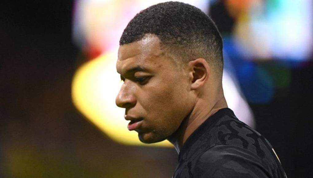 Sus palabras y sus movimientos son interpretados en clave de futuro, y más después que hace solo unos días anunciara de forma oficial que a final de la presente temporada tiene intención de poner el punto y final a su etapa en el PSG.