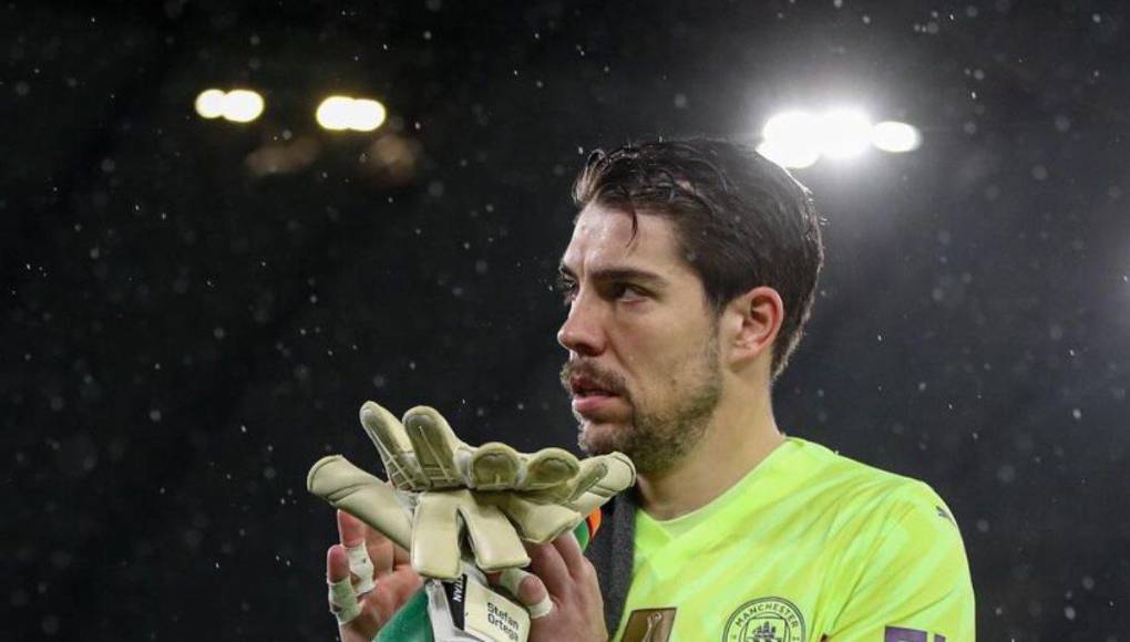 Stefan Ortega: El portero alemán apunta para ser titular del Manchester City ante Real Madrid.
