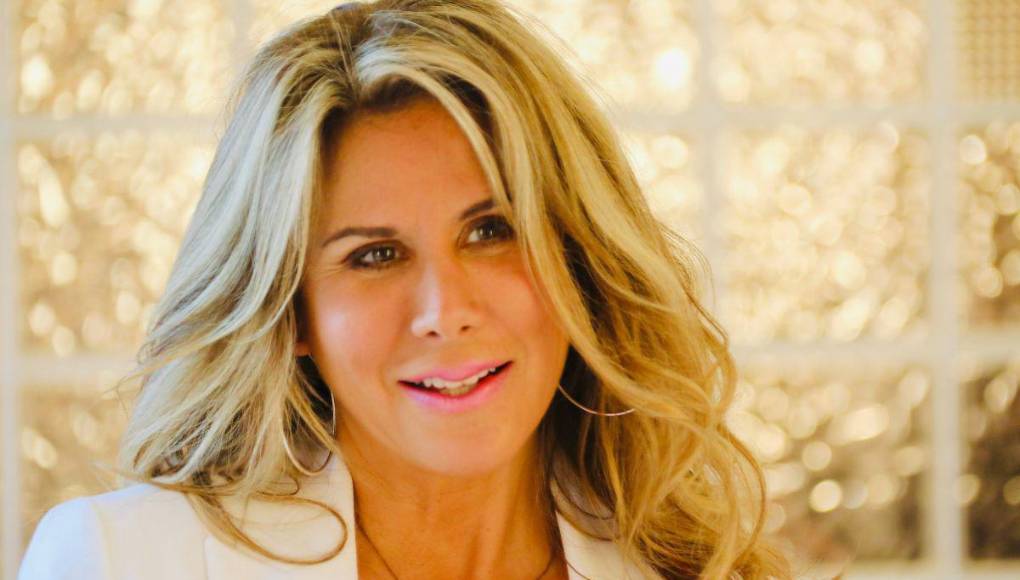 Yovanka Sánchez, conocida exconductora del programa Primer Impacto, perdió la vida debido al cáncer de seno que padecía.