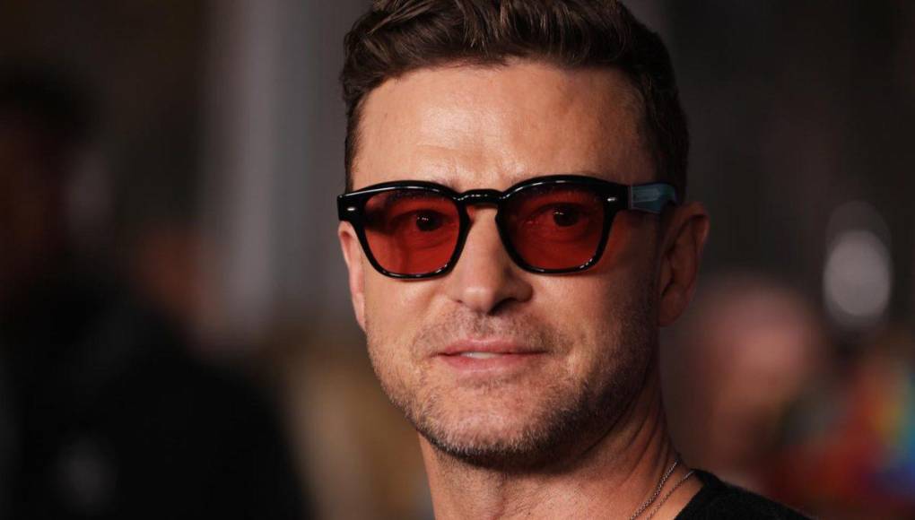 Su gesto fue tomado por sus seguidores como una indirecta para Spears, quien se disculpó el lunes a través de Instagram con las personas a las que pudo haber ofendido por lo que escribió en sus memorias ‘The Woman in Me’, publicadas en octubre de 2023.”Quiero pedir perdón por algunas de las cosas que escribí en mi libro. Si ofendí a alguien que me importa lo siento mucho”, escribió entonces Spears. 