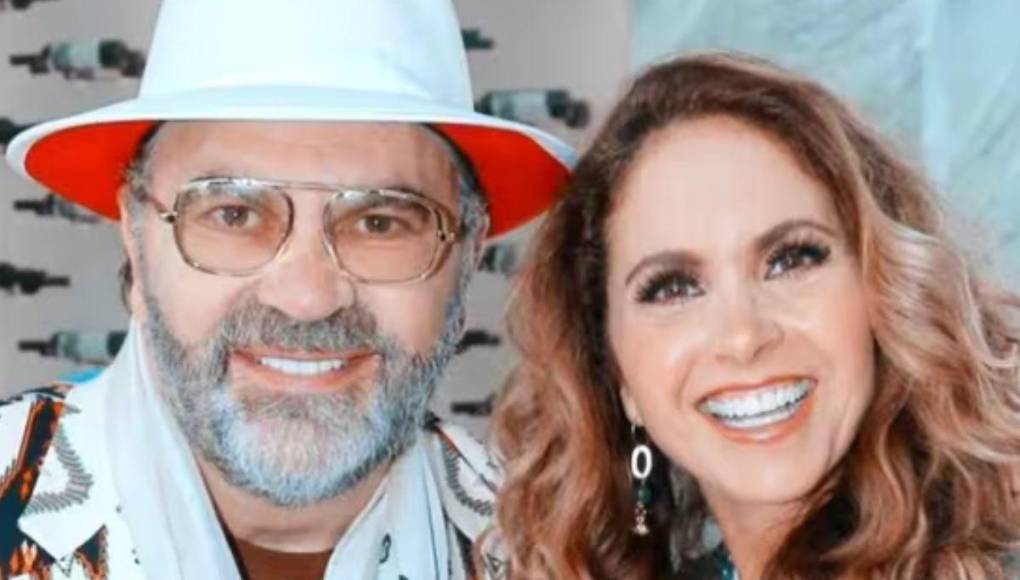 Todo comenzó cuando Mijares le dijo al público que ‘la Novia de América’ tuvo la dicha de estar casada con él y la famosa no se quedó callada y le replicó.