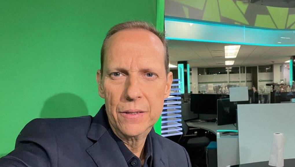 Paco Villa ha sido voz de las transmisiones de la <b>Selección Mexicana</b> en TUDN y comentarista en Televisa.