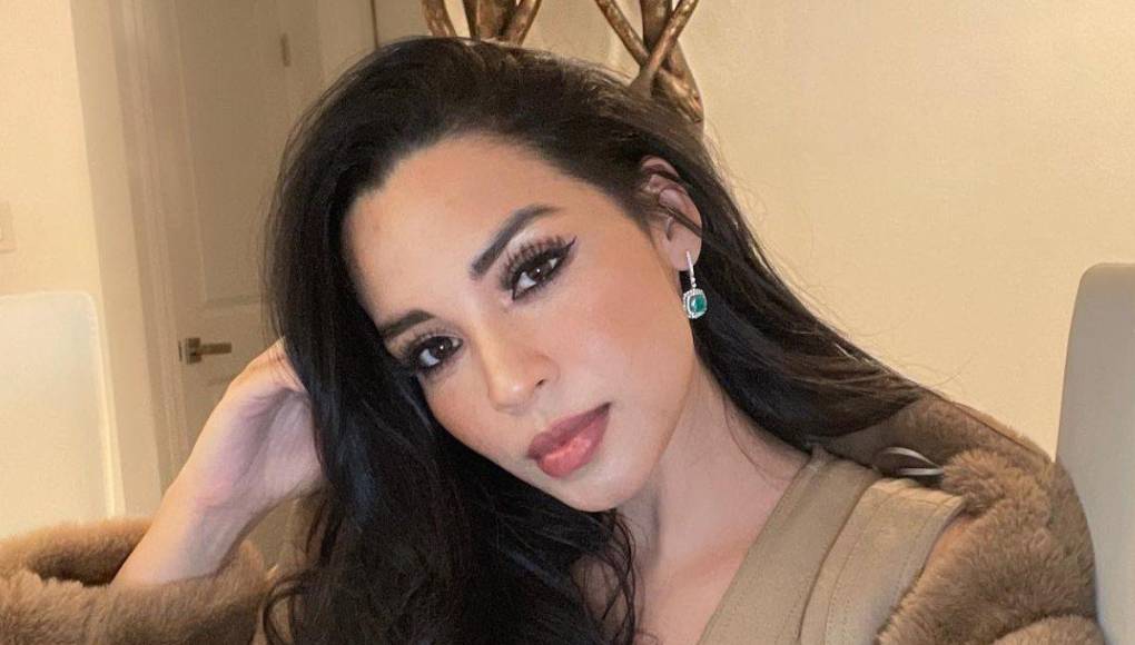 Hermosa modelo reacciona tras dedicatoria del Choco Lozano