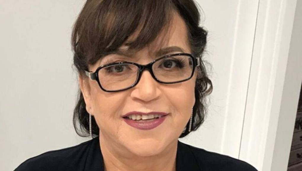 “Ahora me toca a mí posicionarme con ustedes, ¿por qué le avientan tanto a Lupillo? ¿Por qué le avientan? ¿Por qué le dicen tantas cosas a Lupillo? ¿Por qué? ¿Es porque les pagan más?”, manifestó.