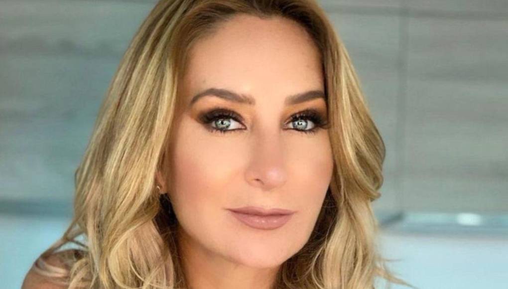 A pesar de que Lupillo Rivera había dicho que la actriz es una mujer hermosa, Geraldine Bazán aseguró en su momento que ni siquiera se conocían en persona por lo que no podría iniciar un romance con él, asimismo destacó que le da risa todo lo que dijo el músico.