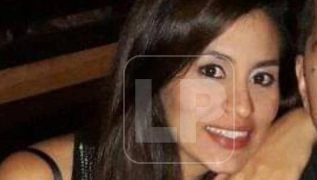 Según pesquisas policiales, la joven madre Luisa Paola Fernández habría asesinado a su hija Angely Belén de cinco años y posterior ella se habría quitado la vida con una arma tipo cuchillo.