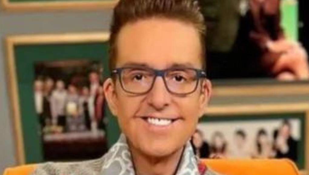 Tal y como lo anunció Pati Chapoy sobre la posibilidad de extubarlo, Ana María comentó que así se intentó y despertó pero no se logró debido a que Bisogno está muy débil para respirar por sí mismo. Así lo dijo la periodista esta mañana en ‘Sale el sol’: