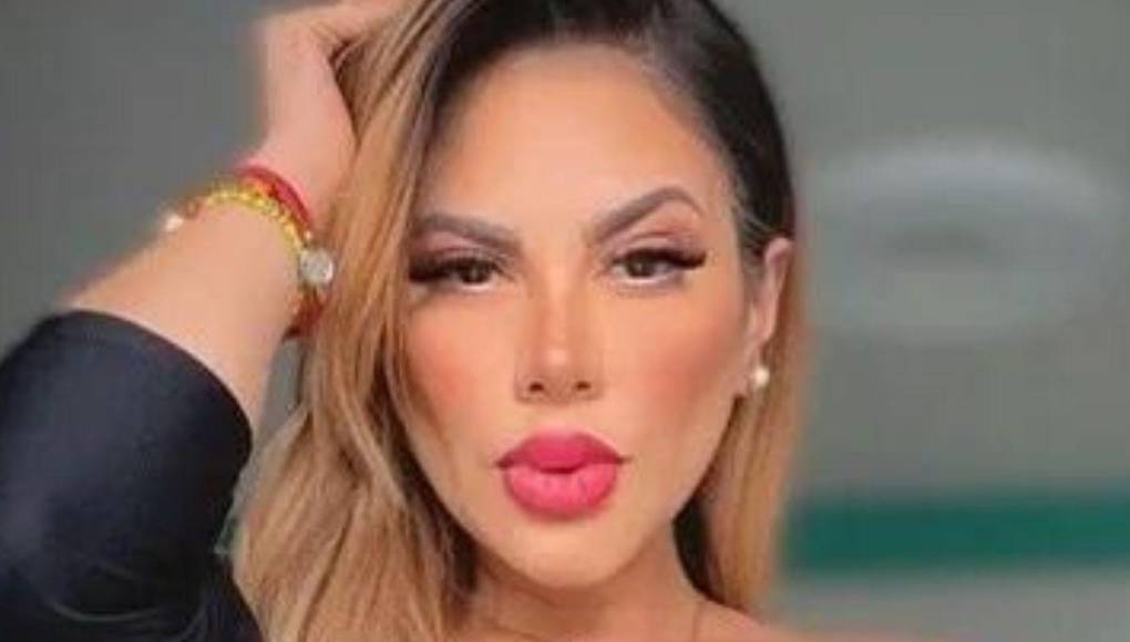 Tras esto comenzó a relatar que el actor era una persona sumamente inestable cuando estaban juntos, pues su carácter solía ser ‘explosivo’ como en La Casa de los Famosos e incluso dijo que vivió un episodio parecido al pleito que pasó en dicho reality.