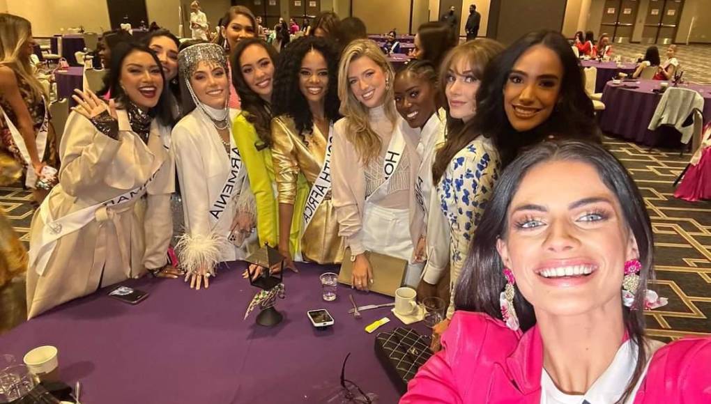 Rebeca Rodríguez ya comparte tiempo con otras representantes del Miss Universo
