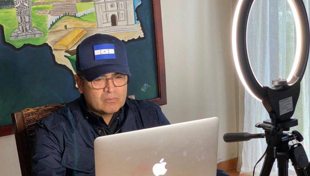 El expresidente Juan Orlando Hernández se ha convertido últimamente en pieza clave en su propio juicio, el que enfrenta en la Corte del Distrito Sur de Nueva York, por sus presuntos vínculos en el narcotráfico.