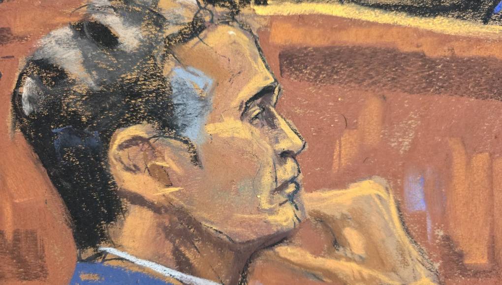 Ante la pregunta sobre si Hernández mostró signos de nerviosismo o ansiedad durante la deliberación del jurado, el abogado respondió que lo percibió como “no emotivo, pensativo, posiblemente”.