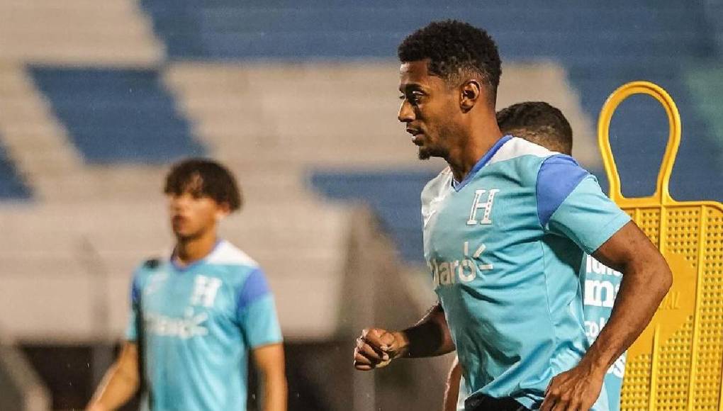 Baja: Por acumulación de tarjetas, el delantero Antony “Choco” Lozano no jugará ante los ticos. La ‘H’ se queda sin su capitán.