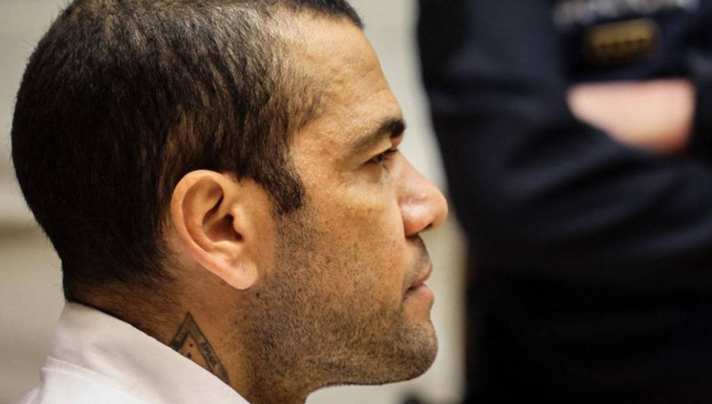 Dani Alves se ganó la condición de futbolista de leyenda del Barça por sus 408 partidos defendiendo la zamarra blaugrana durante ocho temporadas y media repartidas en dos etapas