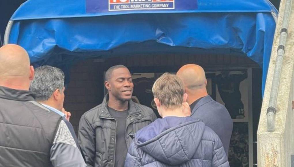 Asimismo, charló con Roberto Martínez, su antiguo entrenador y actual DT de la Selección de Portugal de Cristiano Ronaldo.