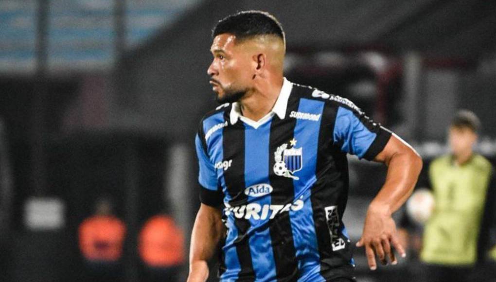 Según el periodista Martin Cal Hobinchet de Radio Fénix, Samudio rompió con el vestidor y habría intentado tracionar a su colega al escribirle en privado a su pareja para sostener un “vínculo afectivo”.