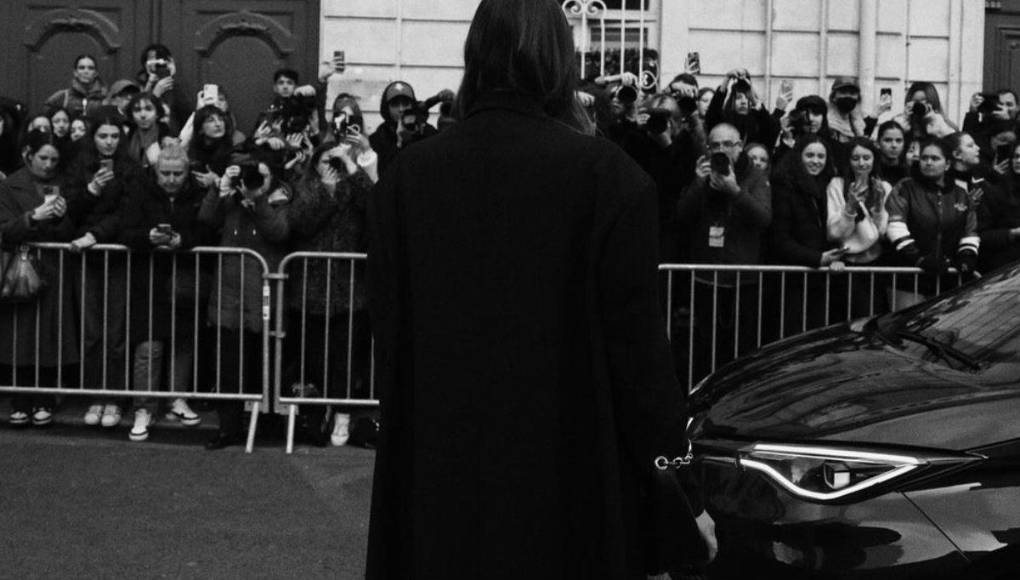 Ahora, Sharapova ha sorprendido con su reaparición en la Semana de la Moda de París. Francia.