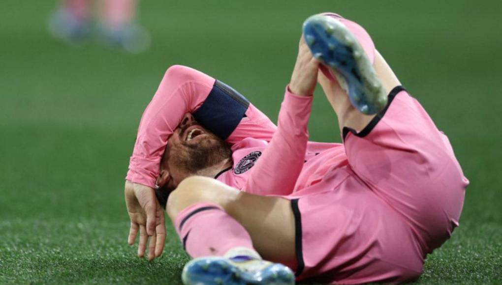 No caben dudas de que uno de los motivos más importantes fue la fuerte infracción que recibió en el último encuentro ante Nashville SC y que preocupó a todos.