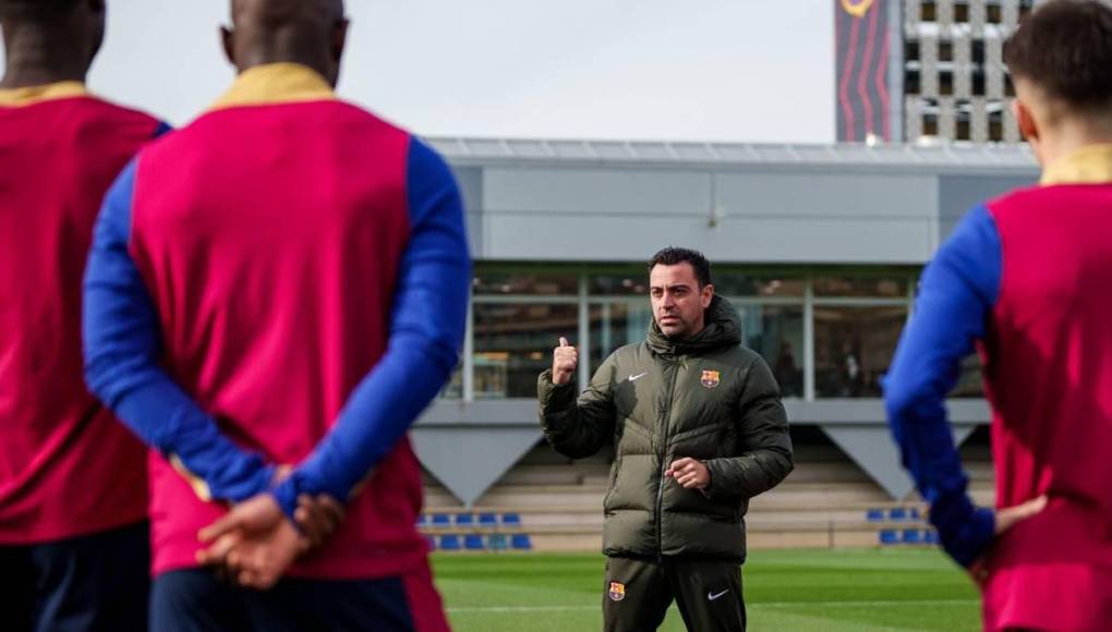Xavi Hernández confirmó en enero que deja la dirección técnica del FC Barcelona el próximo 30 de junio. El entrenador asegura que lo hace por el bienestar del club, pero no sería la única baja que presente la entidad en verano.