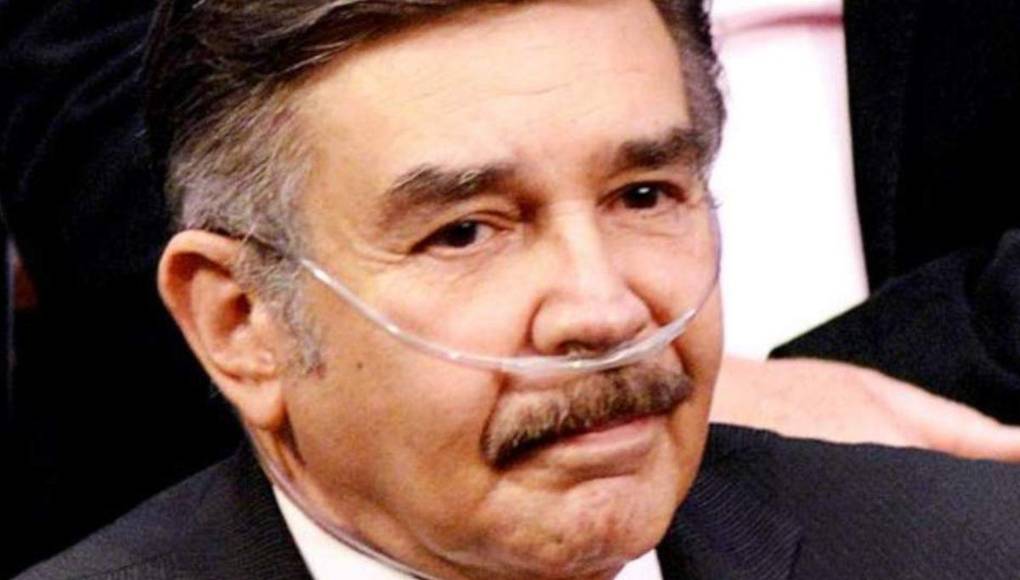 Durante la plática el protagonista de la serie “Una Familia de Diez” contó que se sometió a unos estudios médicos y le dijeron que es apto para recibir el trasplante de pulmón. Sin embargo aún no hay fecha para que se someta al procedimiento de salud.