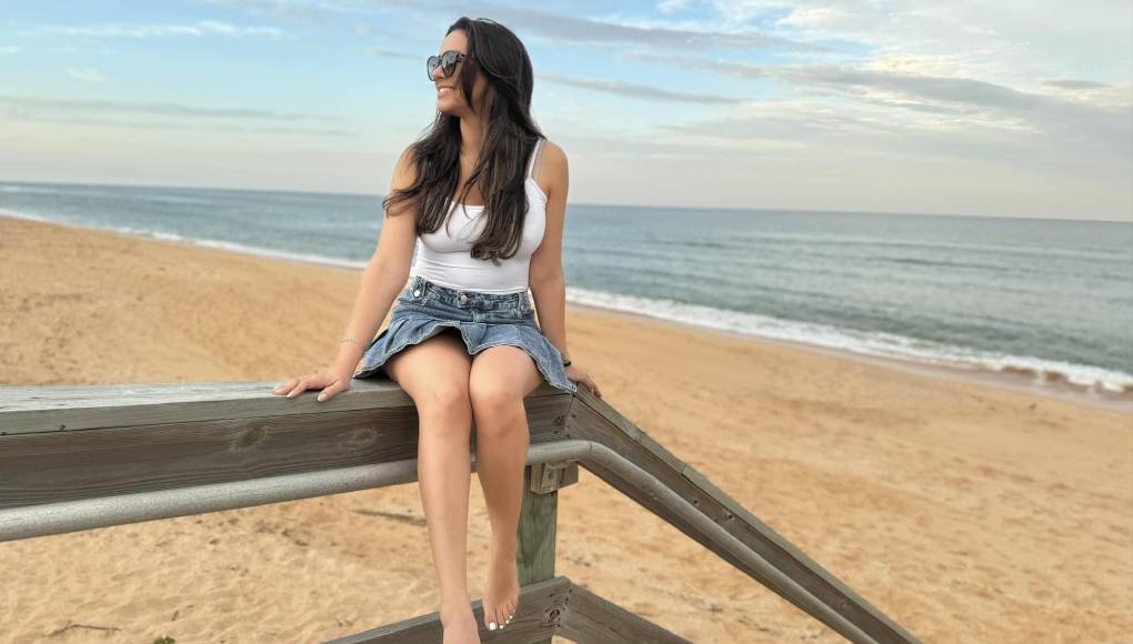 Cuando puede se da sus escapadas a uno de sus sitios que más le gusta, la playa.