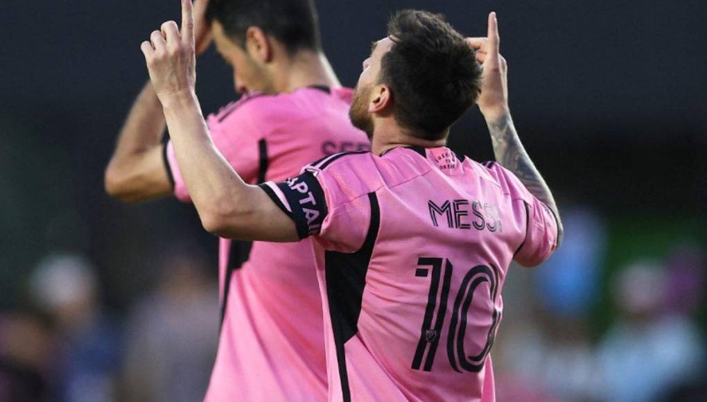 La prohibición se ha extendido incluso a camisetas de equipos anteriores de La Pulga, como Newell’s, Paris Saint-Germain, FC Barcelona o la selección argentina.