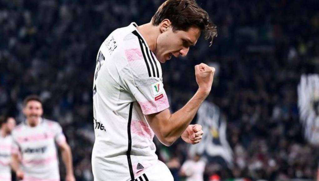 Según indica la Gazzetta dello Sport, la Juventus le ha señalado a Federico Chiesa que defina su futuro. El extremo tendría ofertas y no decide si continuar o no en la Juve.