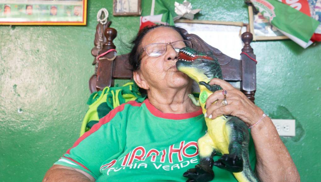 Ella es consciente de que posiblemente ya no vuelva a un recinto deportivo debido a muchas dificultades: “Sinceramente se lo hablo, ya no. Ya de aquí no puedo pasar”, señaló con mucha tristeza. 