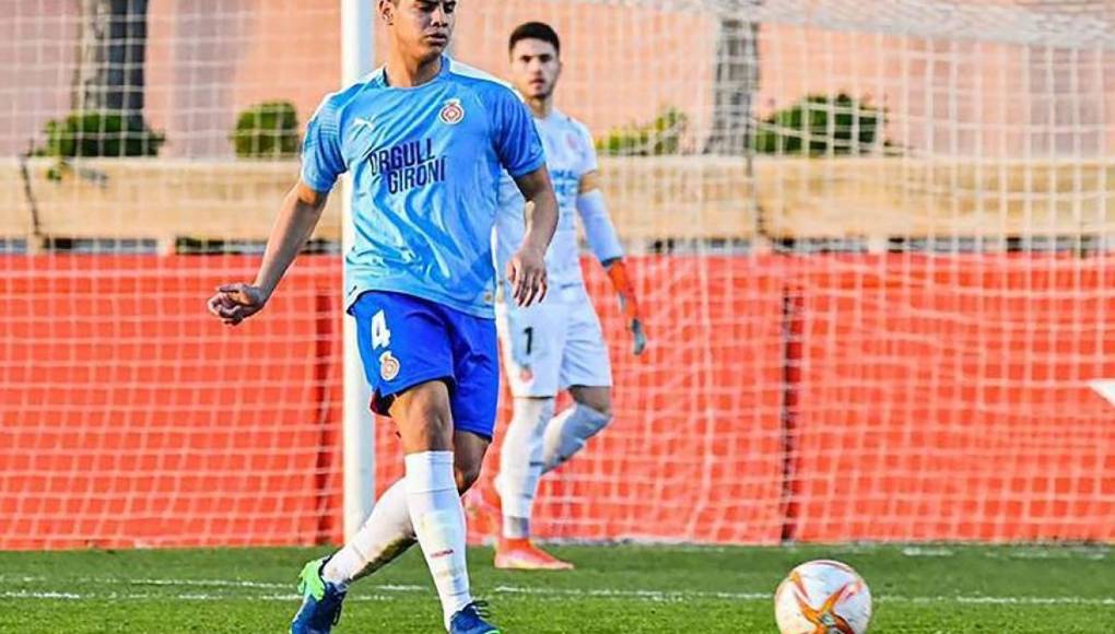 Gerard Pedroza. 25/07/2005 (18 años) Milita en el Girona FC Juvenil A, tiene 11 partidos en la temporada 2023/2024 en el fútbol español, el defensor central también ha sido capitán y en su momento fue contactado por la Fenafuth, de momento no ha sido convocado a ninguna Selección.