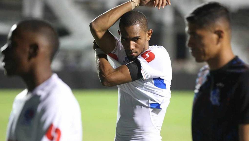 Jerry Bengtson se fue nuevamente en blanco. 