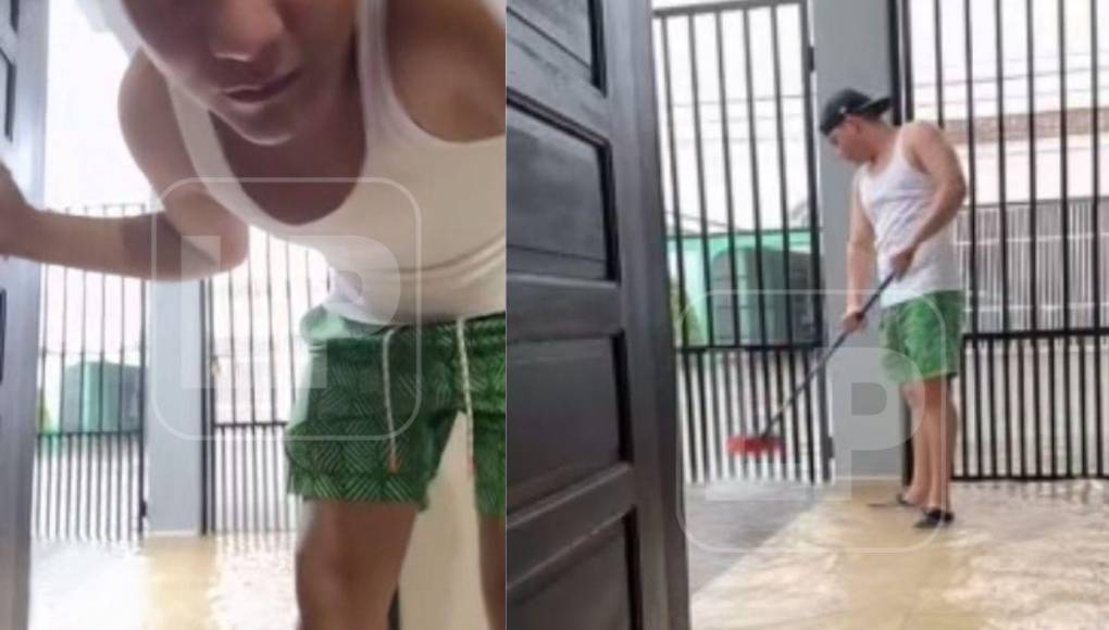 En imágenes el tiktoker ceibeño Luis Laboriel se veía sacando el agua de su vivienda con una escoba luego de que las corrientes de agua ingresaran a su vivienda.