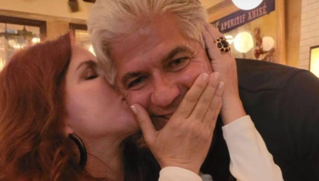 “Gracias por las flores que han llenado mi casa, por la avalancha de mensajes aquí que he leído con detenimiento, por las oraciones... ¡Gracias por tanto amor!”, expresó.