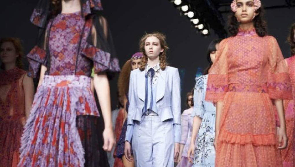 Victoria Beckham y Burberry, estrellas de la Fashion Week de Londres