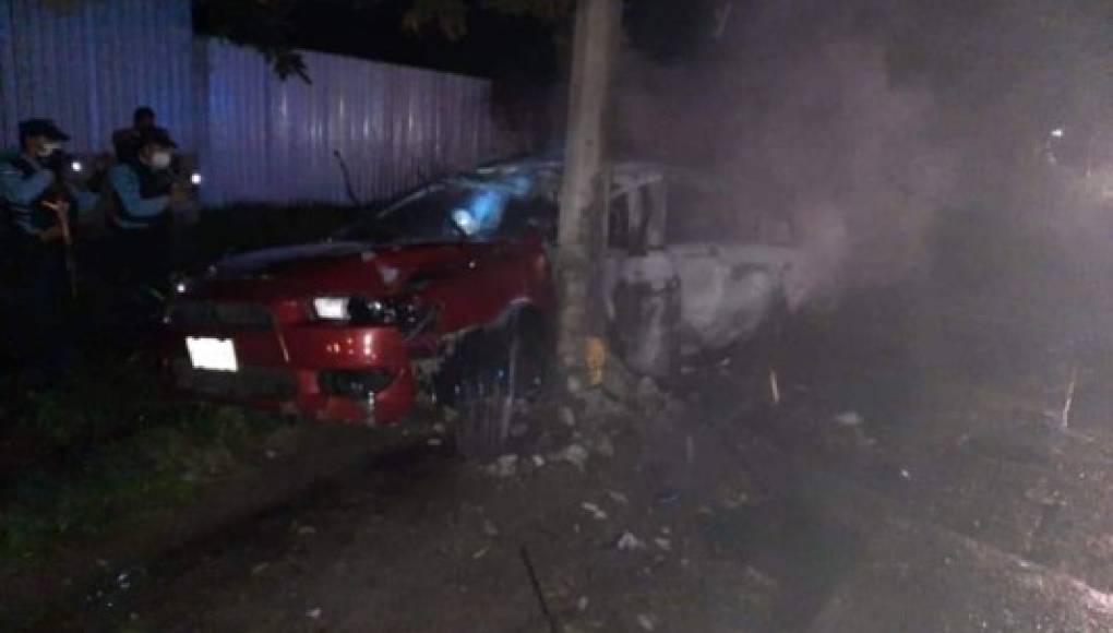 Una persona muere calcinada dentro de un carro en San Pedro Sula