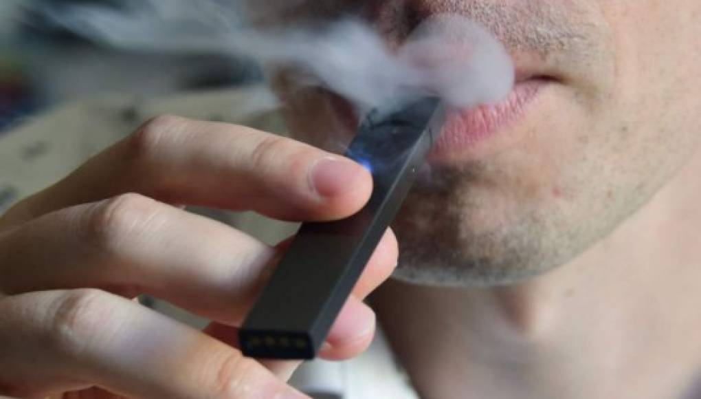 EEUU sube de 18 a 21 años edad mínima para comprar tabaco y cigarrillos electrónicos