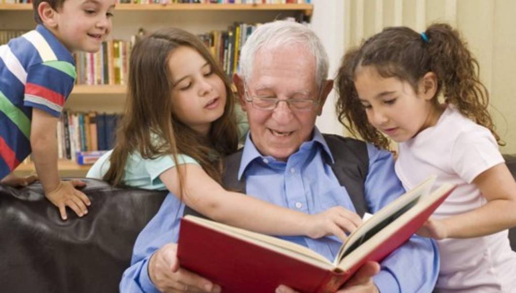 Los niños criados por los abuelos son más propensos a aumentar de peso