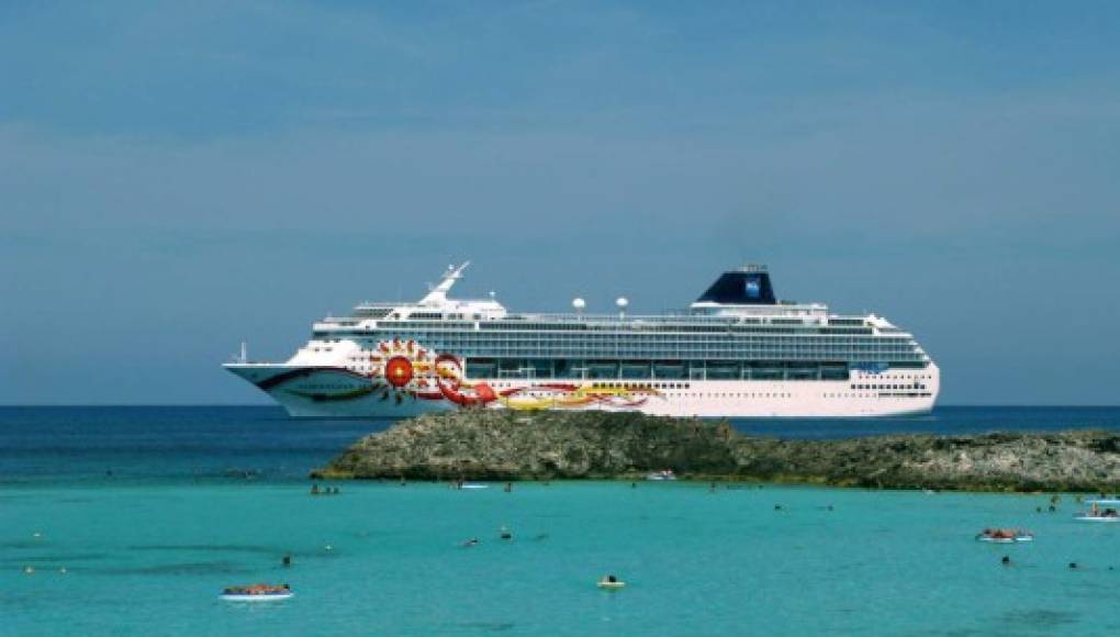 Honduras: cruceristas evaluarán hoy la seguridad en Isla de Roatán  